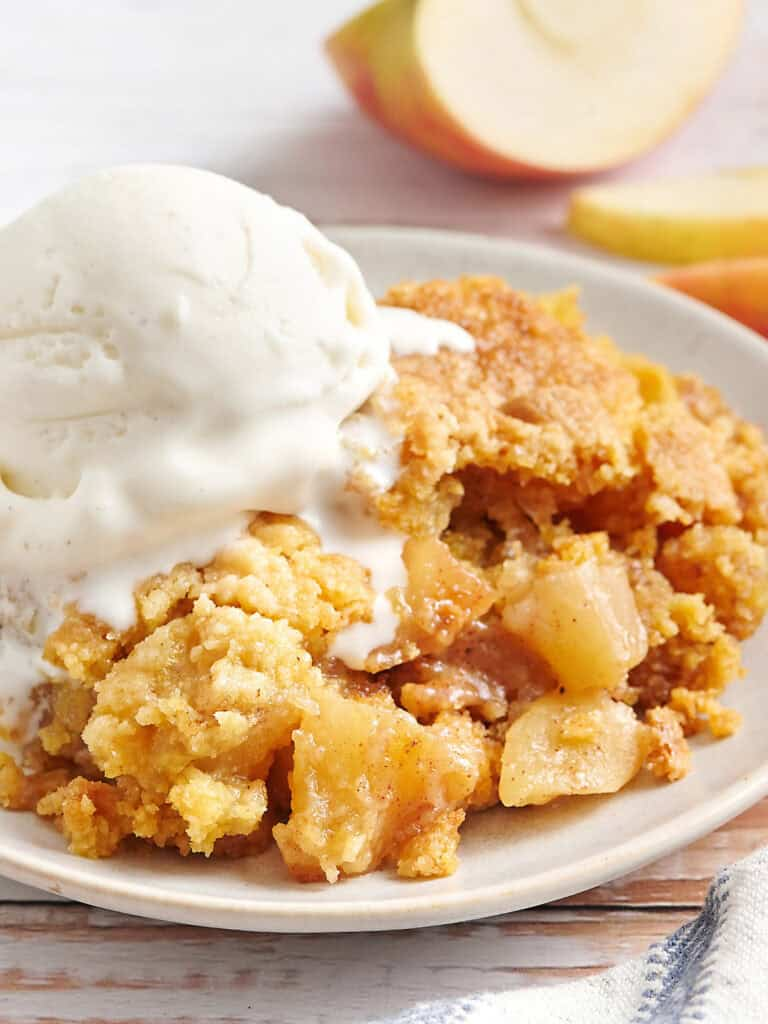 Apple Dump Cake (Warm, Buttery, and Effortlessly Comforting)