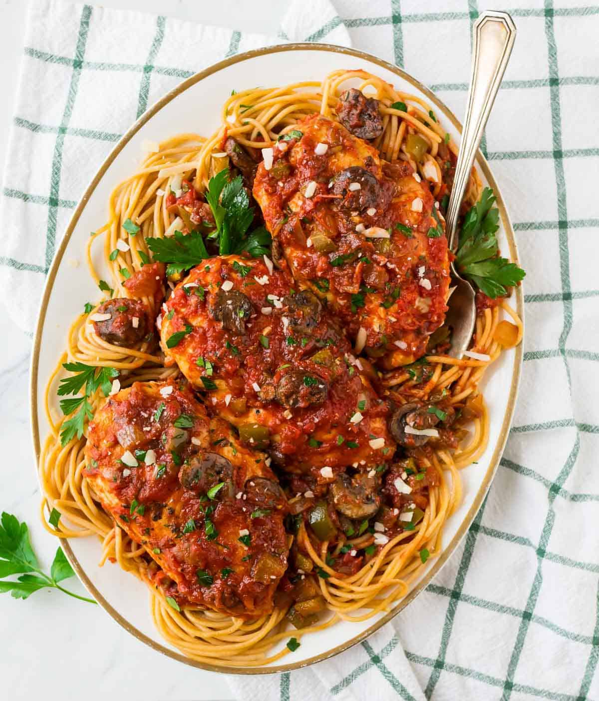Slow Cooker Chicken Cacciatore (Rich, Comforting, and Built for Real Life)