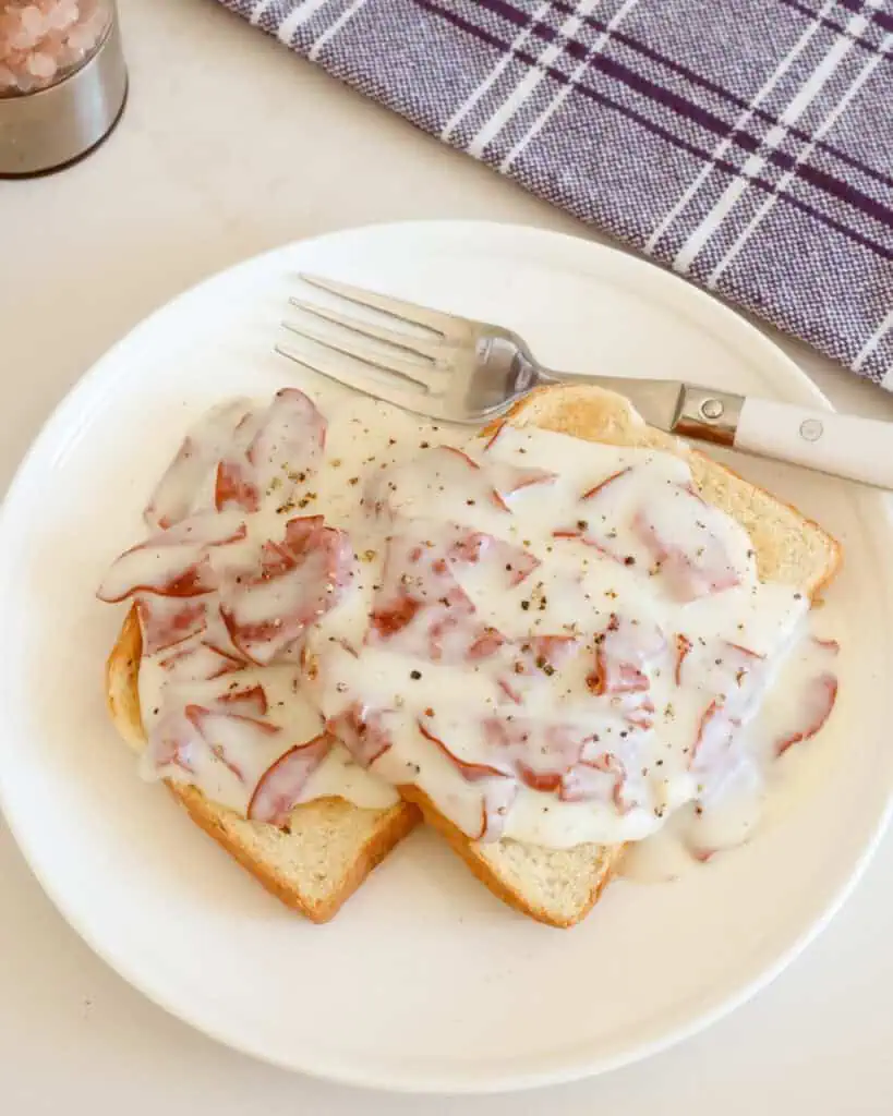 Creamed Chipped Beef (Classic, Comforting, and Straightforward)
