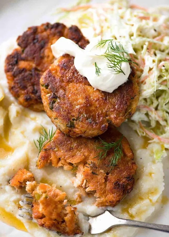 Salmon Patties Recipe (Crispy Outside, Tender Inside, and Full of Flavor)