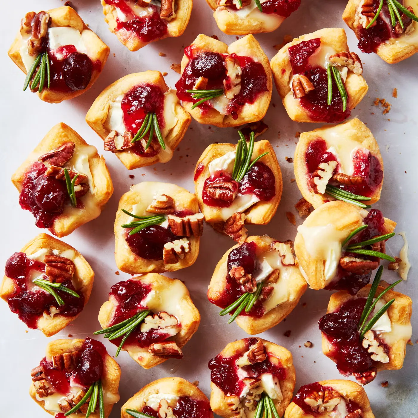 Cranberry Brie Bites (Sweet, Savory & Perfect Party Appetizer)